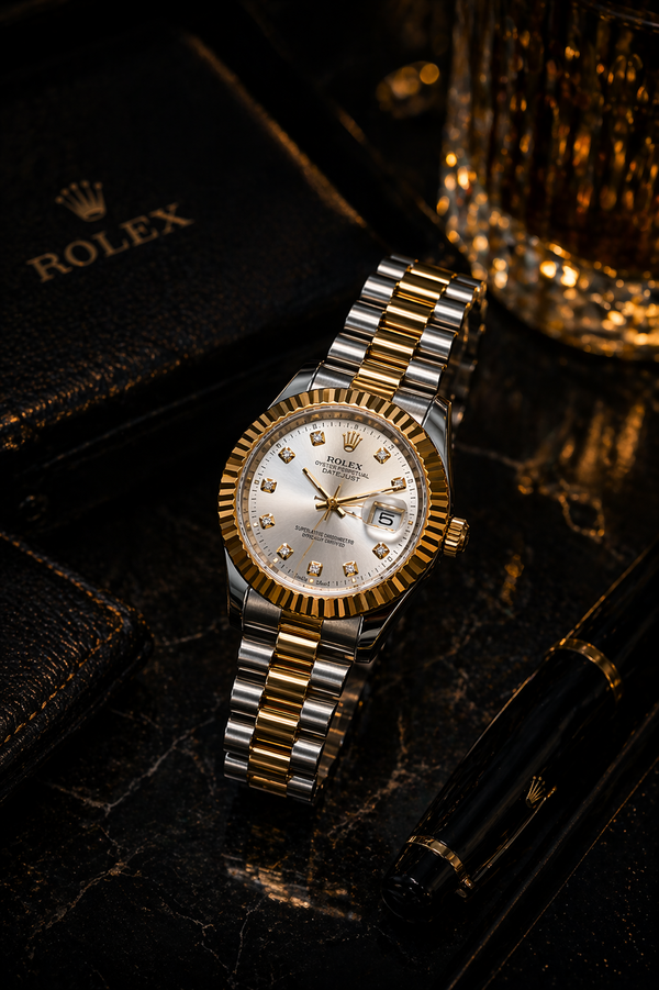 Luxury Fluted Bezel Watch – Gold & Silver Premium Collection